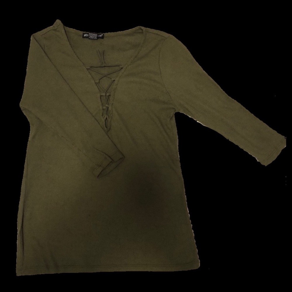 Green lowcut long sleeve